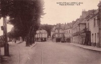 Saint-Cyr-sur-Loire - Place de Portillon.