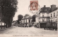 Saint-Cyr-sur-Loire - Place de Portillon.