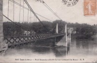 Saint-Cyr-sur-Loire - Pont Suspendu et l'Ile Simon.