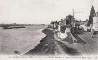 Saint-Cyr-sur-Loire - Les Maisons Blanches, la Loire et le Pont de la Motte.