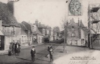 Saint-Cyr-sur-Loire - Les Maisons Blanches - La Place.