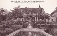 Saint-Cyr-sur-Loire - La Béchellerie - Maison d'Anatole France - Façade sur le jardin.
