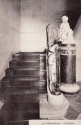 Saint-Cyr-sur-Loire - La Béchellerie - Habitation d'Anatole France - Album Souvenir - 9 - L'escalier.