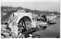 Saint-Cyr-sur-Loire - Destruction du pont de la Motte ou viaduc Saint-Cosme, miné par les allemands le 22 août 1944 - carte photo.
