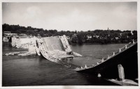 Saint-Cyr-sur-Loire - Destruction du pont Bonaparte, miné par les allemands le 22 août 1944 - carte photo.