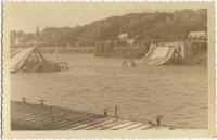 Saint-Cyr-sur-Loire - Destruction du pont de St Cyr, miné par les allemands le 22 août 1944 - photographie originale.