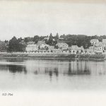 Saint-Cyr-sur-Loire - Panorama. Carte double 11 x 27,5 cm.