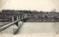 Saint-Cyr-sur-Loire - Le Pont à fils, un des rares ponts à péage qui restent encore en France.